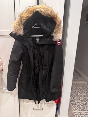 Canada Goose Rossclair  parka S